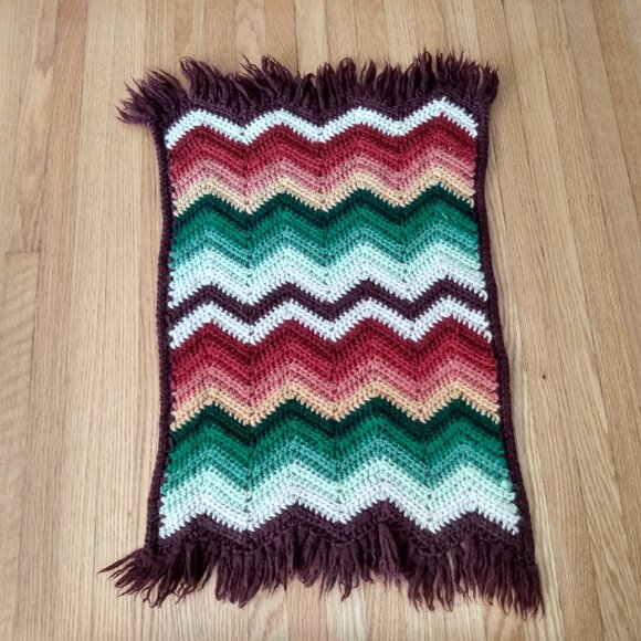 Vintage Crocheted Table Mat Doily Mini Afghan Chevron Handmade Boho Decor - Picture 2 of 10